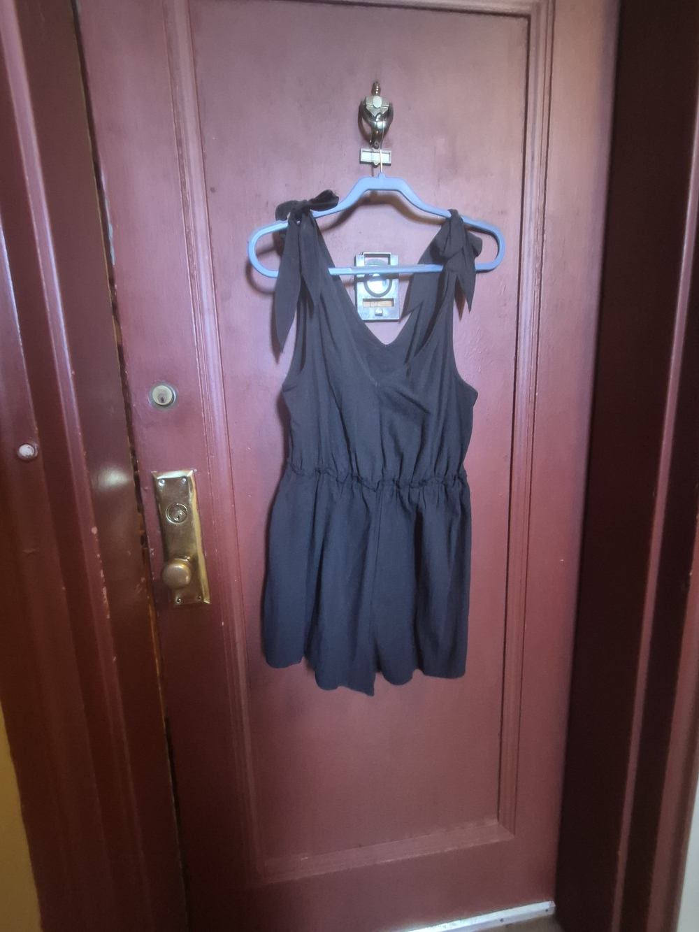 SHEIN Wimen's Black Tie-Shoulder Romper Size L